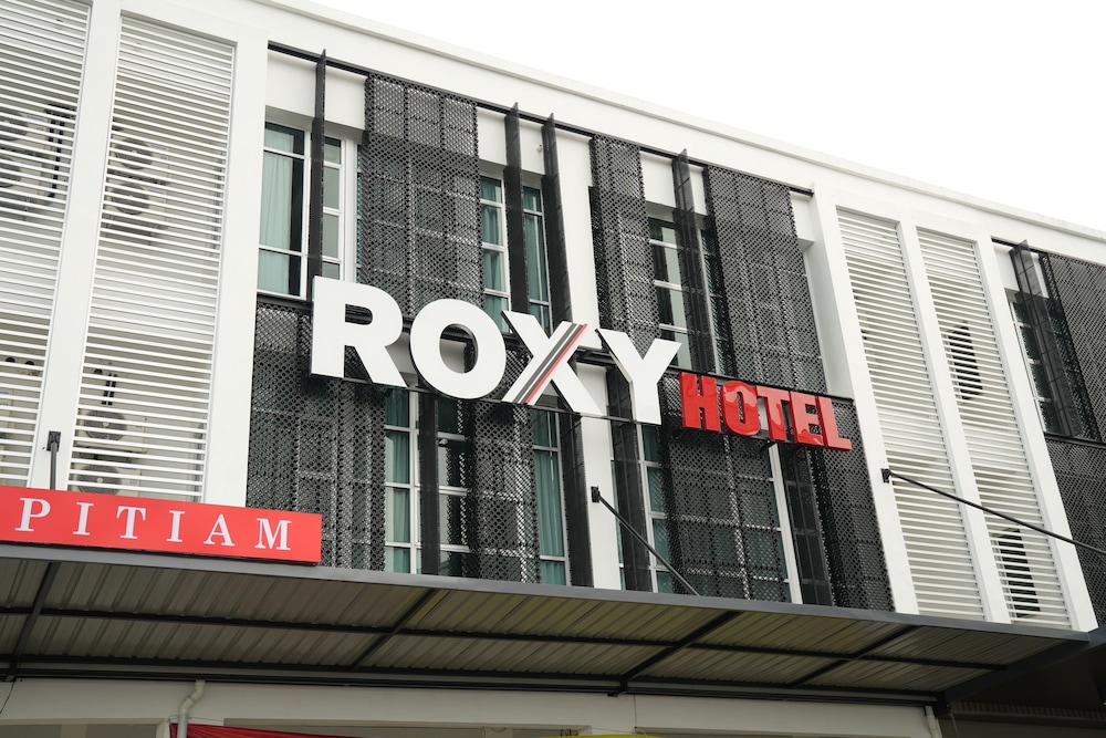 Roxy Hotel Aiman 2/23