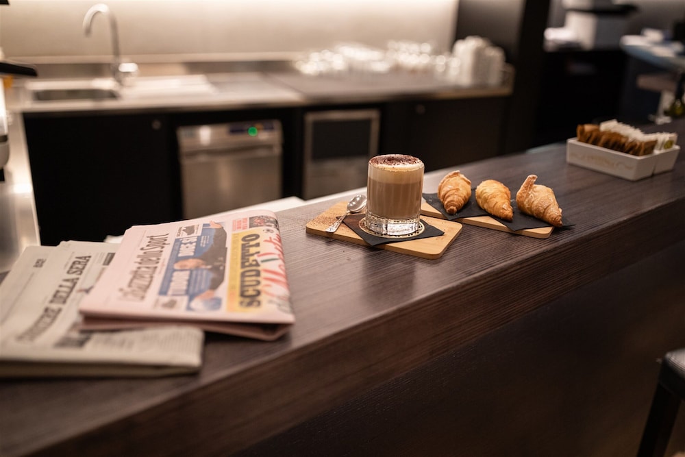 NOVENTA HOTEL 34/54