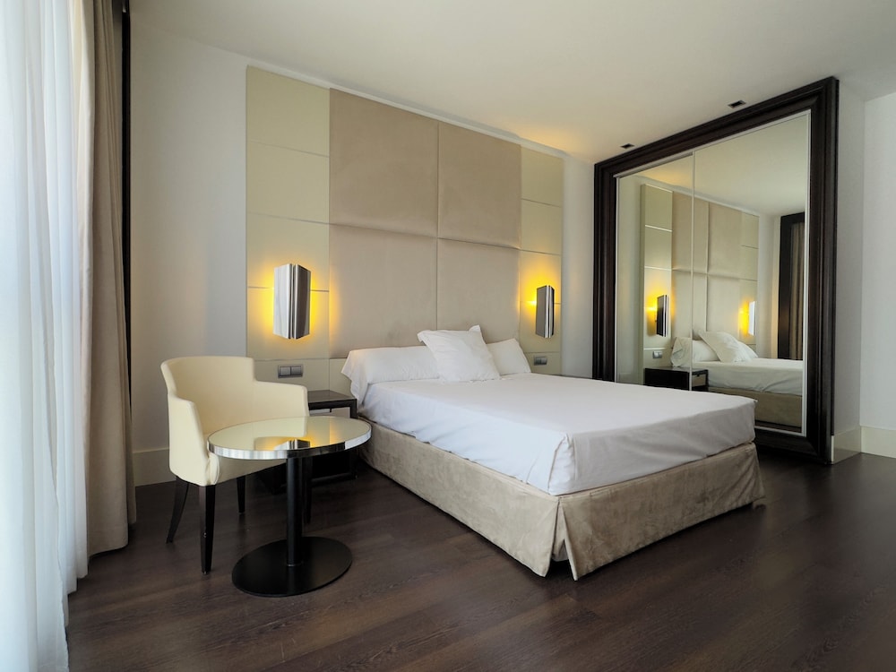 غرفة بسرير مزدوج، Hotel Palacio Albacete and Spa 2/10