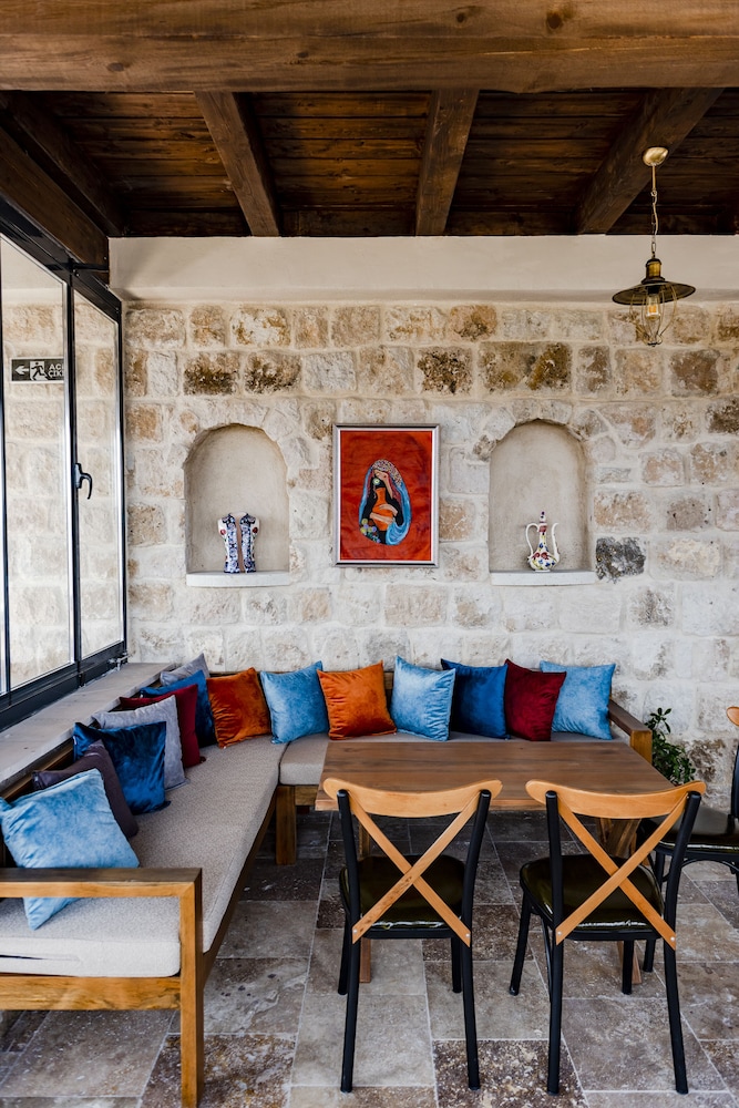 Megaron Cave Hotel 17/46