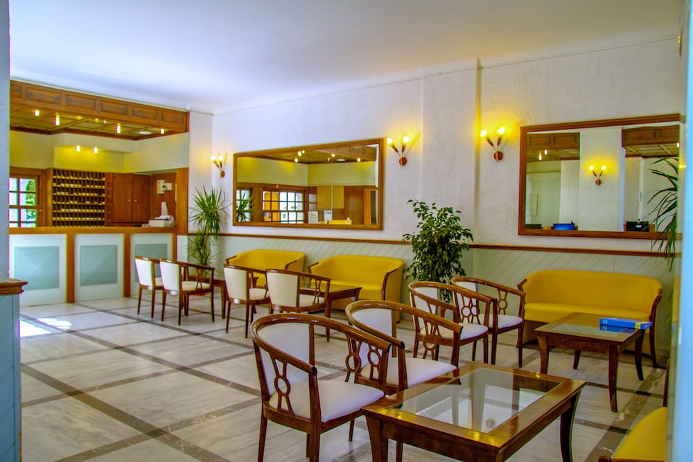 Club Lyda Hotel 56/66