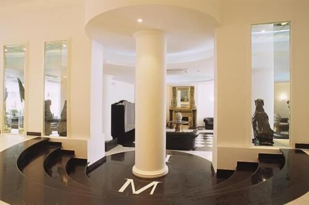 M Glamour Hotel 9/17