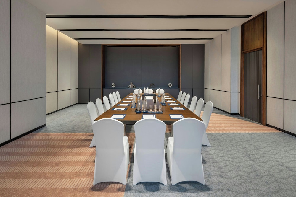 Four Points by Sheraton Chennai, Velachery 42/47