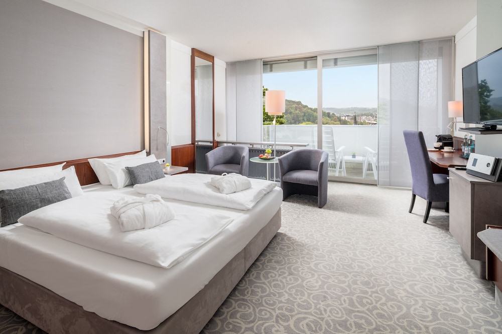 Deluxe, Double Bed