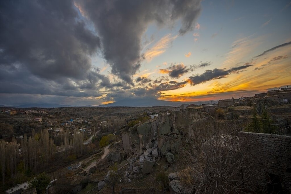 Cappadocia Antique Gelveri Cave Hotel 59/64