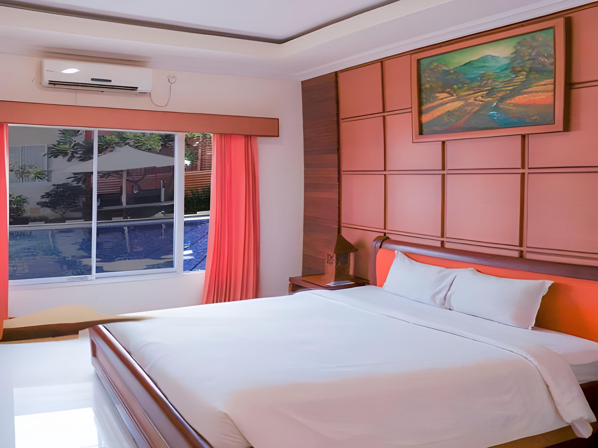 Sutan Raja Hotel Kolaka 7/35