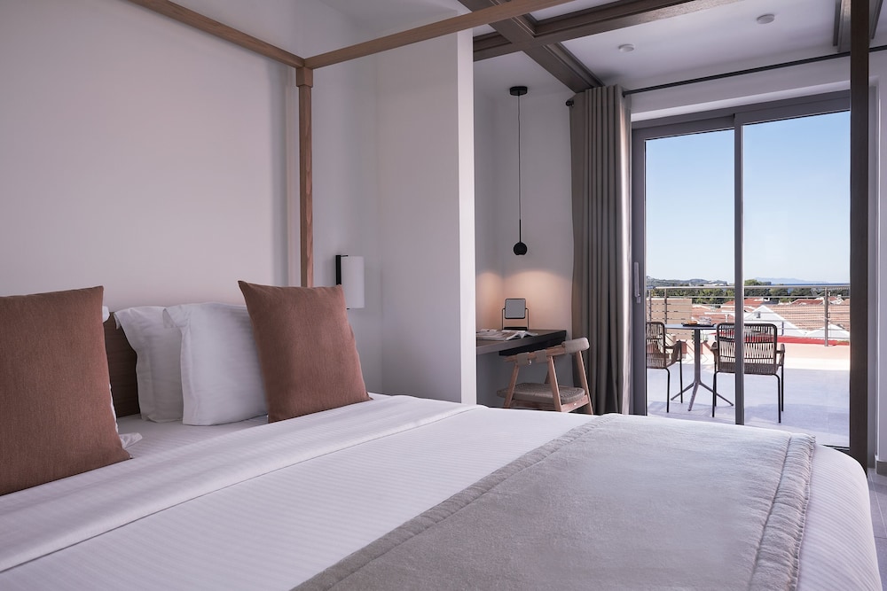 Double Bed