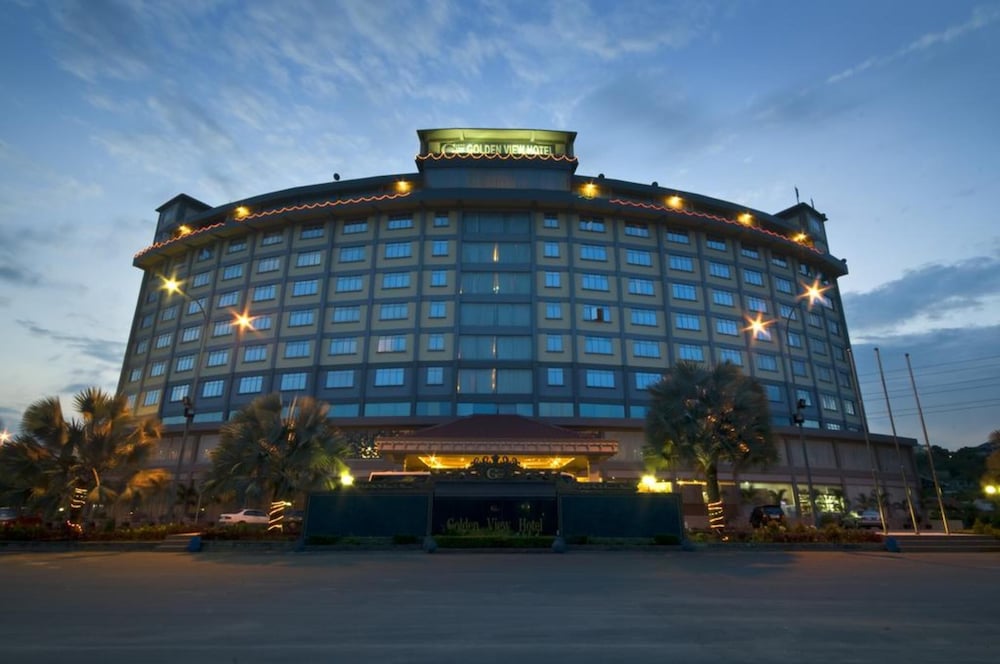 Golden View Hotel Batam photo4