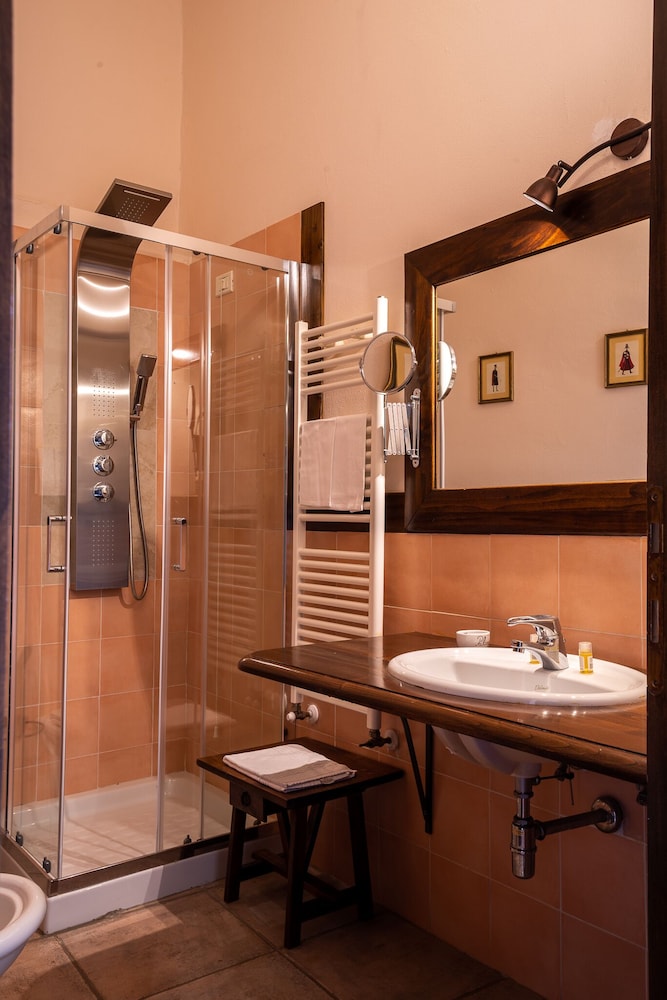 HOTEL TREVI 26/26