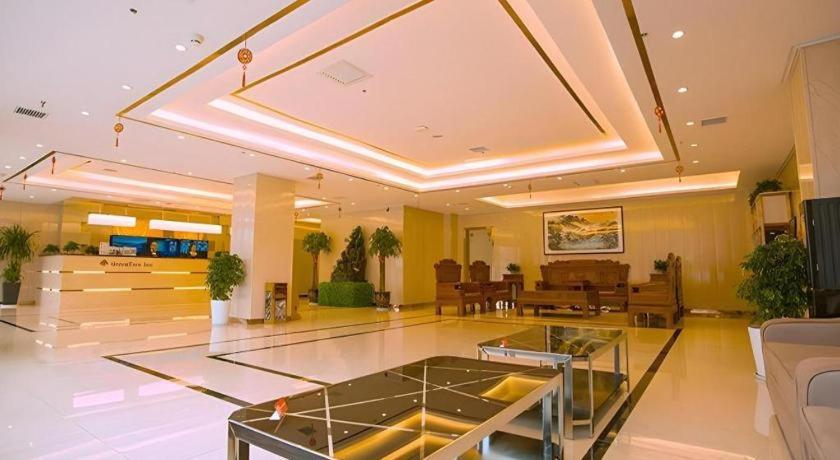 GreenTree Inn Tongchuan Yaozhou District New District Hospital Business Hotel 7/42