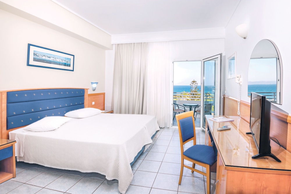 Atlantis Hotel 15/50