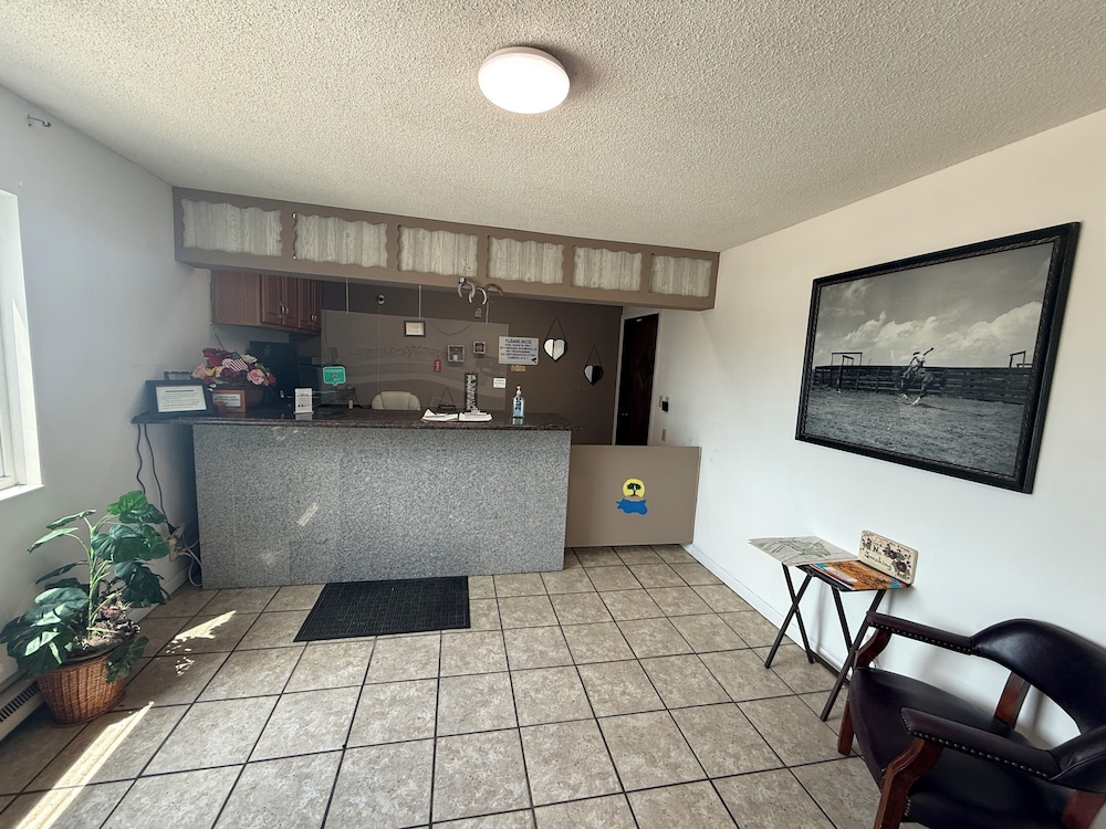 Island Inn 8/64
