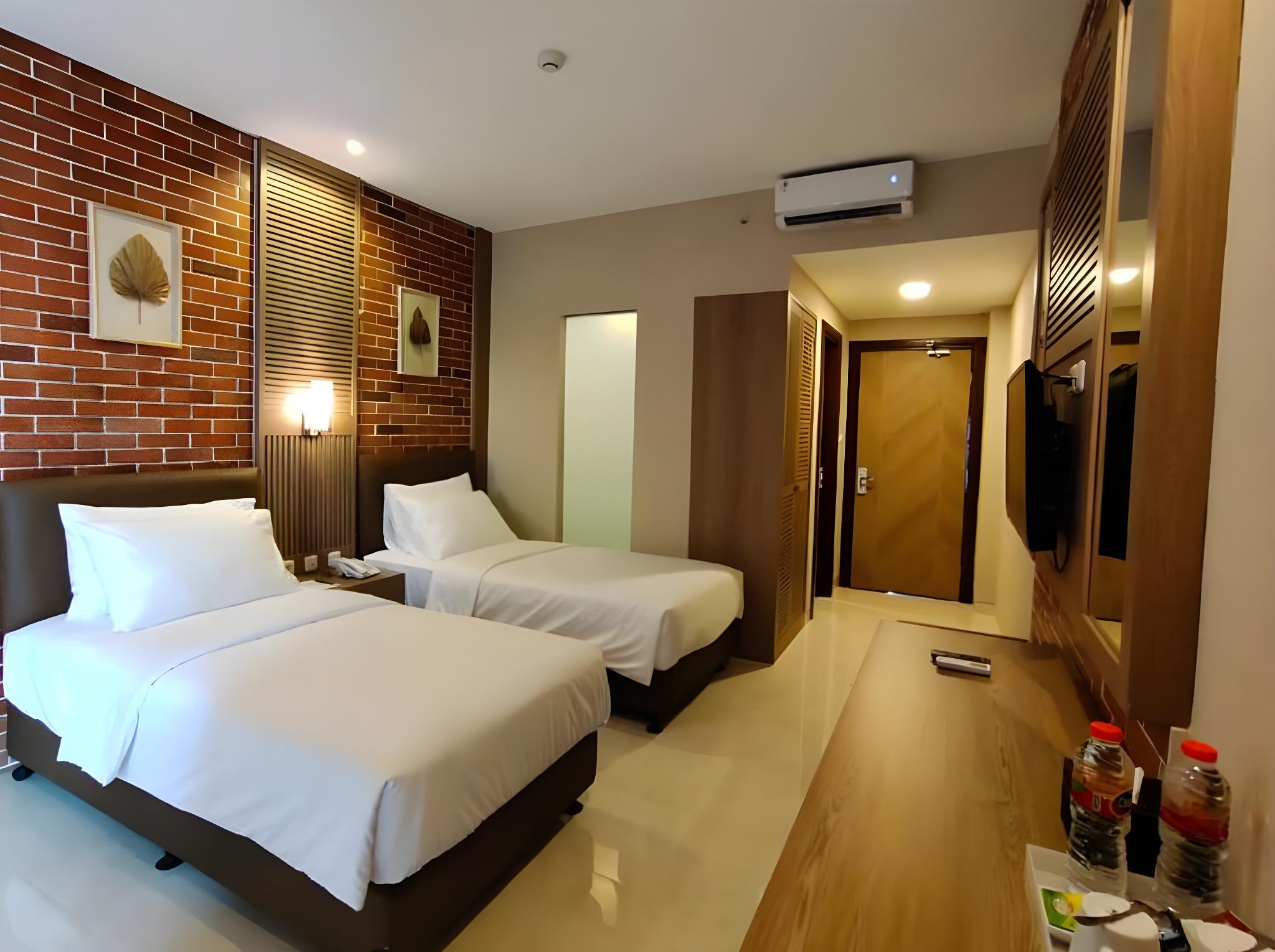 Lynn Hotel Mojokerto 9/28
