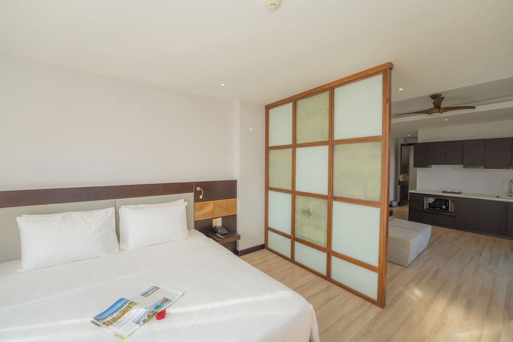 1 BEDROOM, PENTHOUSE