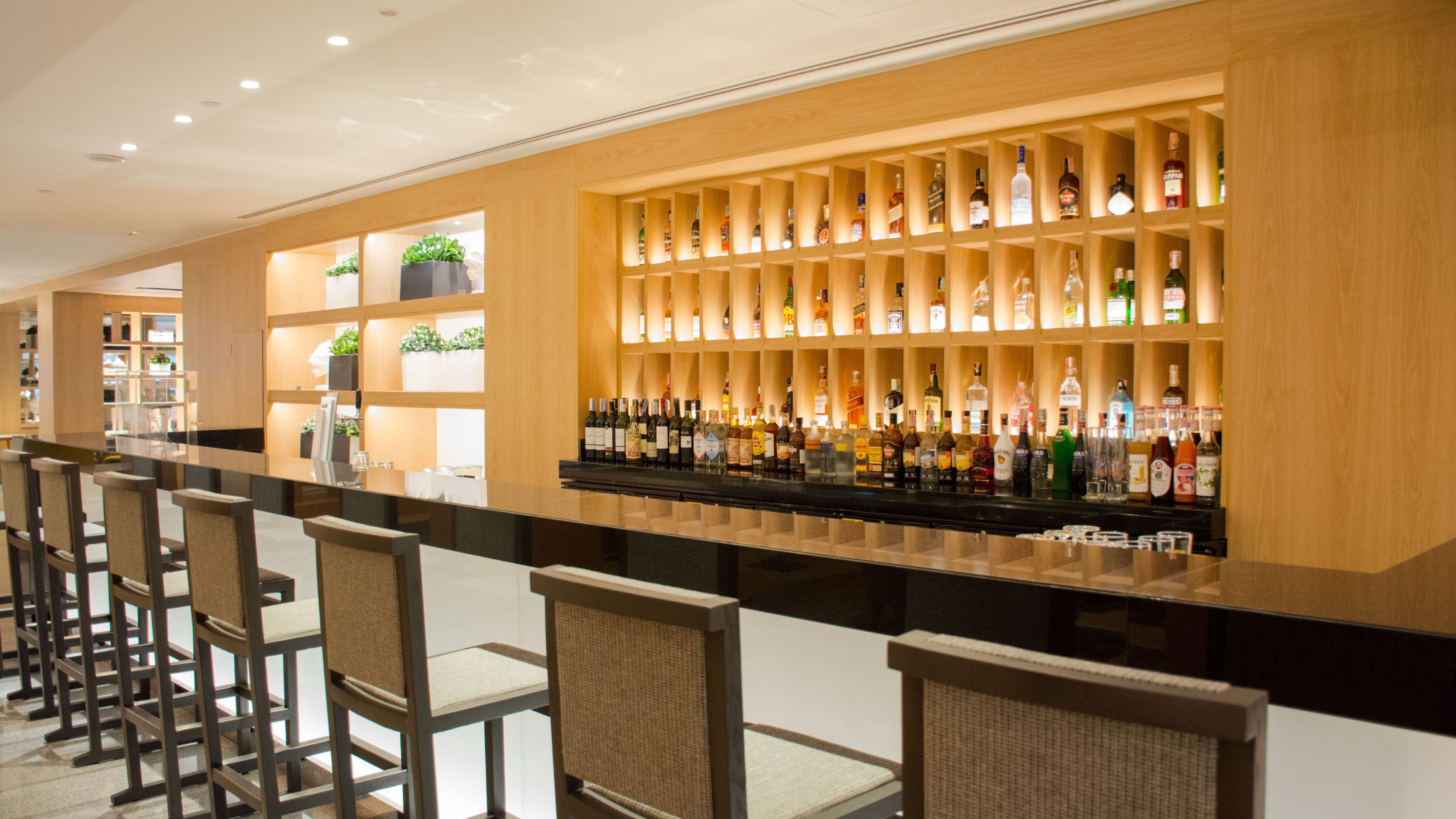 Holiday Inn Bangkok Hotel 51/76