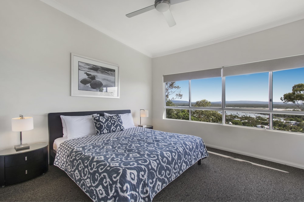 THE LOOKOUT RESORT 27/74