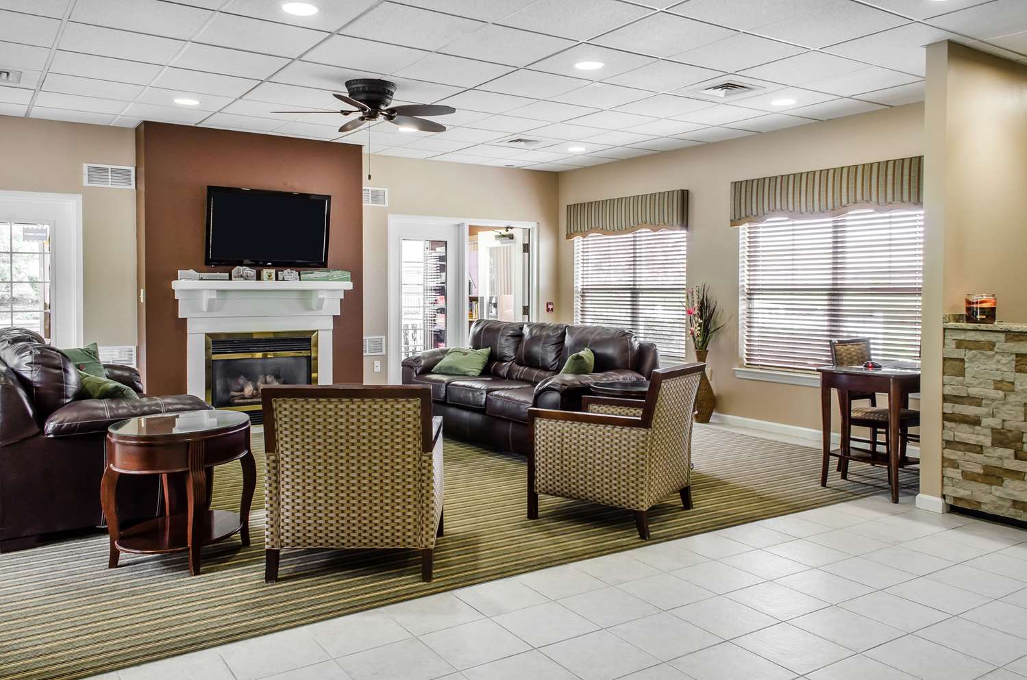 The Suites at Hershey 29/43