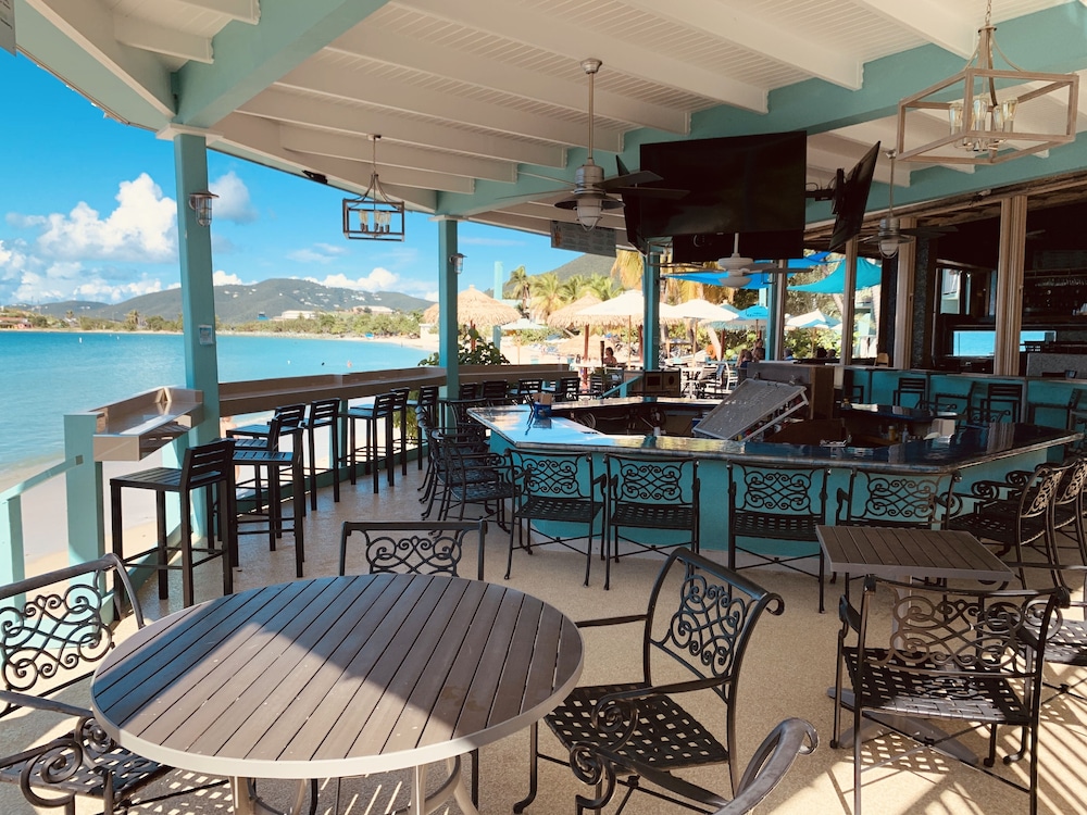 Emerald Beach Resort 45/74
