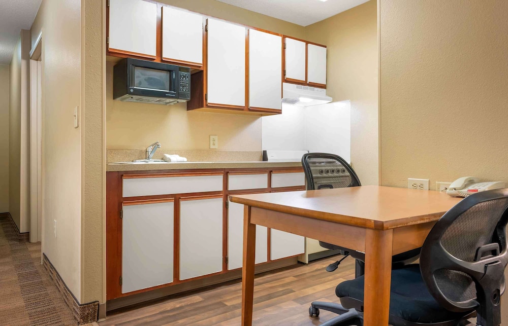 Extended Stay America Pittsburgh - Airport 47/52