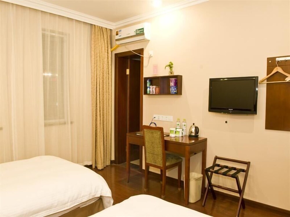 GREENTREE INN ZHEJIANG NINGBO EAST BUS STATION EXPRESS HOTEL 18/30