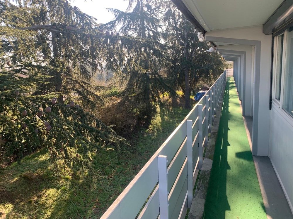 greet Hotel Chatellerault 3/43