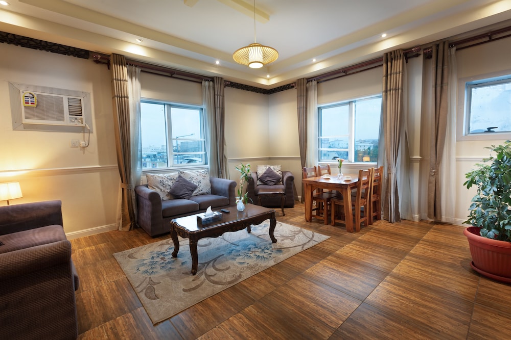 شقق فندقية مطلة على الجاردنز(Gardens View Aparthotel) 12/17