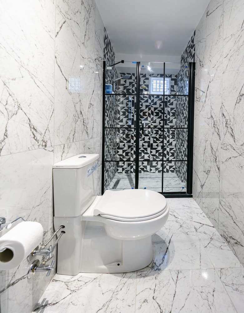 Hexa Suites Hotel 45/50