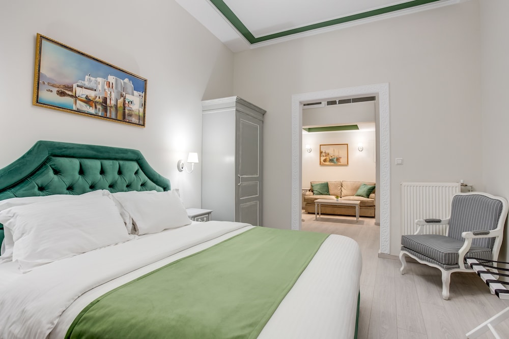 Pandrosos Divine Suites 8/47