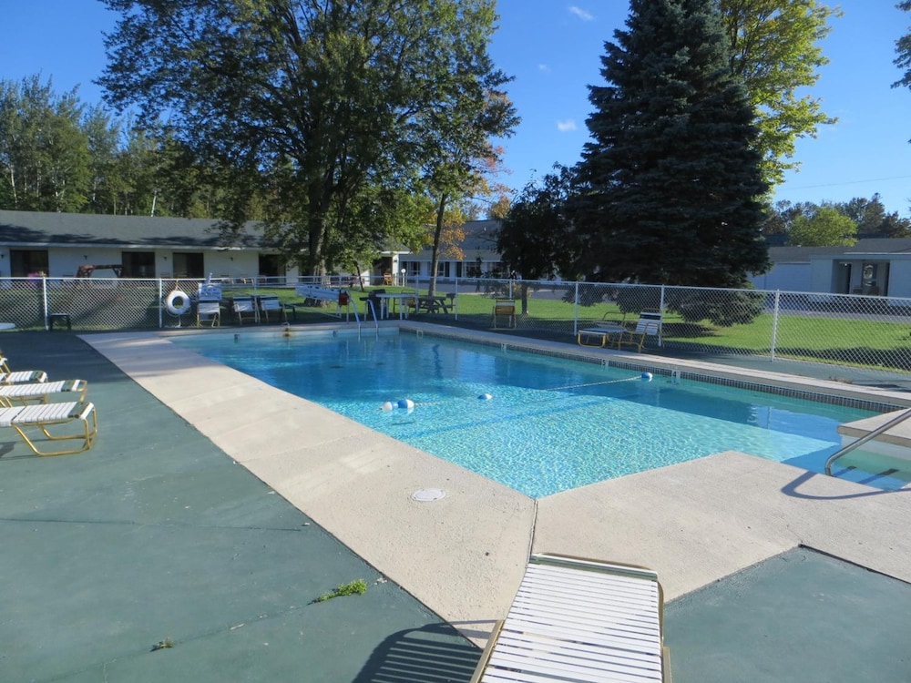 Starlite Budget Inn 32/46