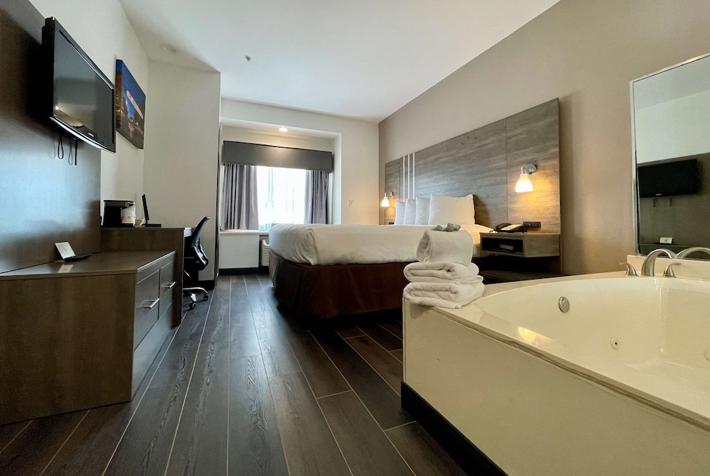 Best Western Roanoke Inn & Suites 13/23