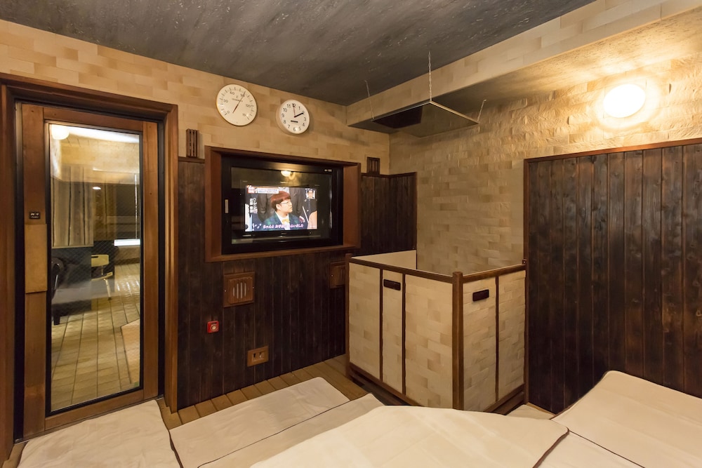Dormy Inn Kumamoto 7/32