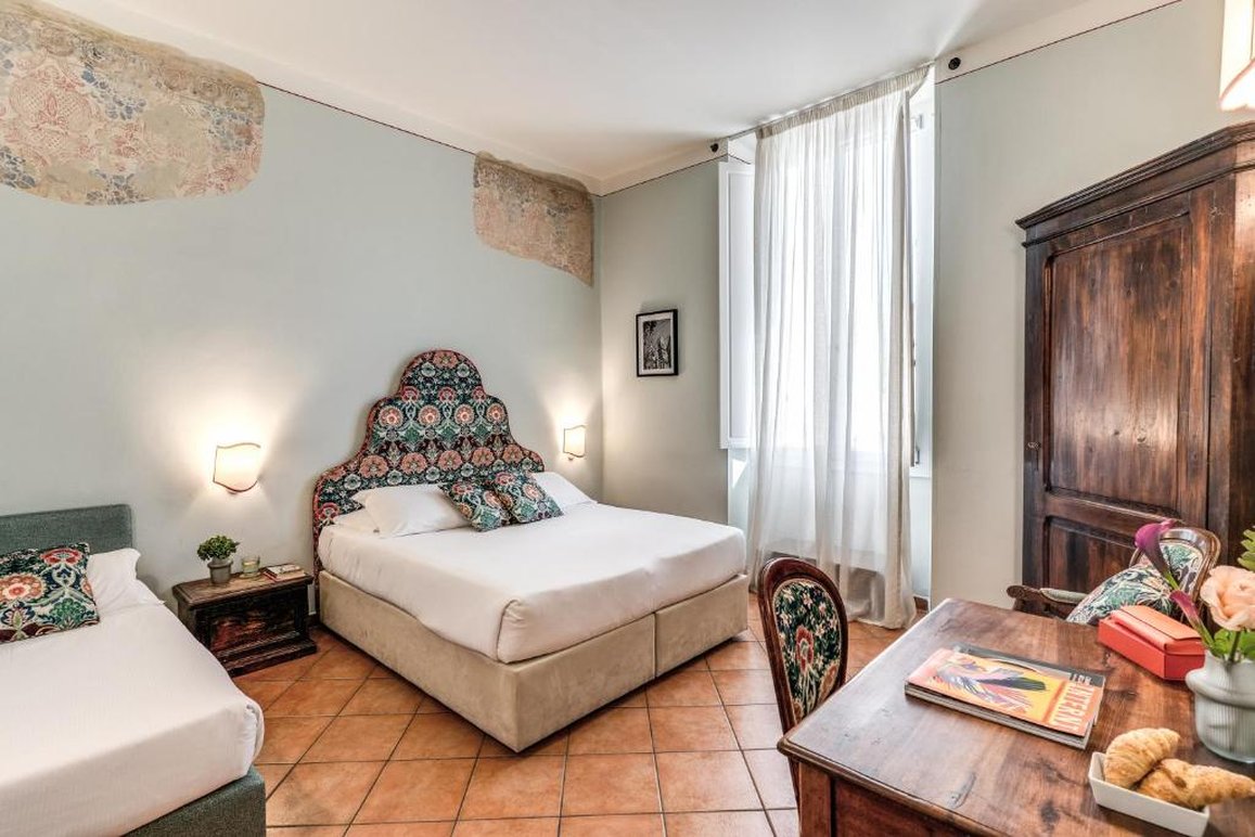 The Galileo Hotel 33/61