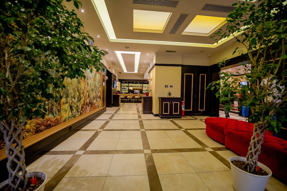 Ambasador Hotel 9/76