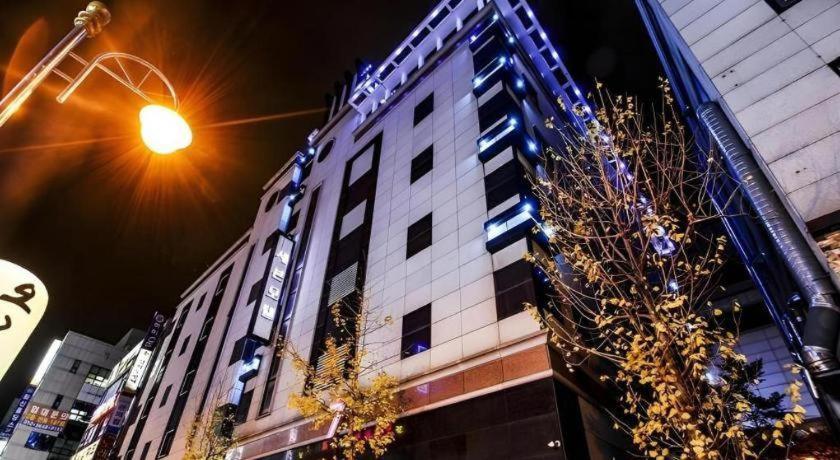 Ansan Hotel Box 9/40