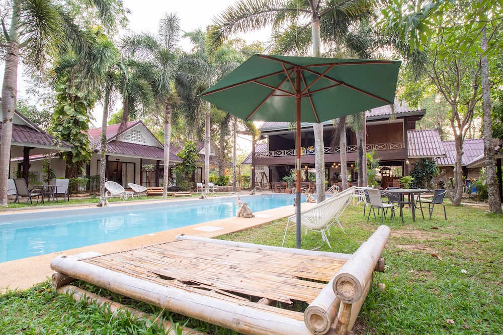 Capital O 834 Iyara Resort & Spa 20/25