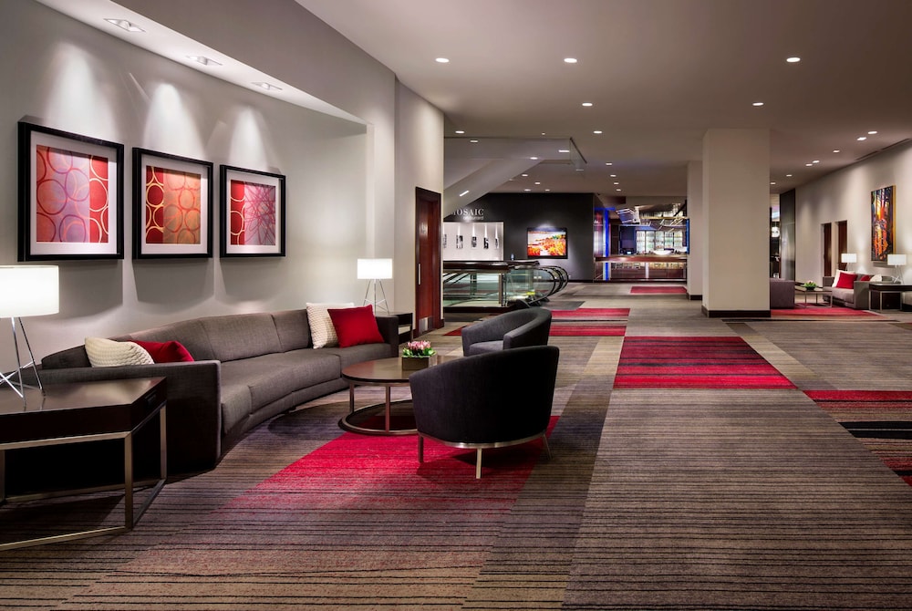 HYATT REGENCY VANCOUVER 32/72