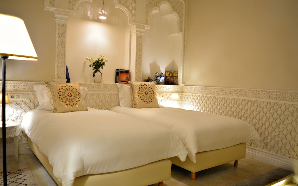 RIAD KARMELA PRINCESSE 30/62