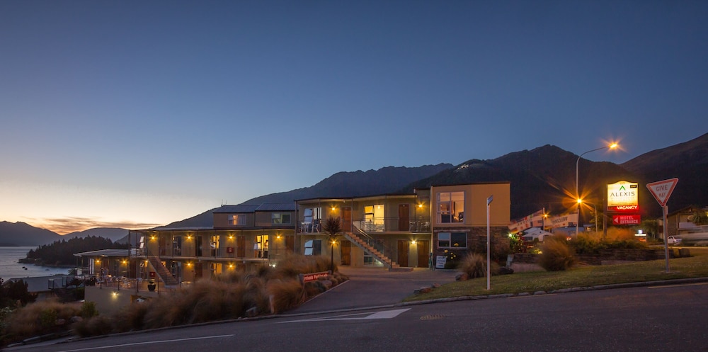 Alexis Motels And Apartments 2/69