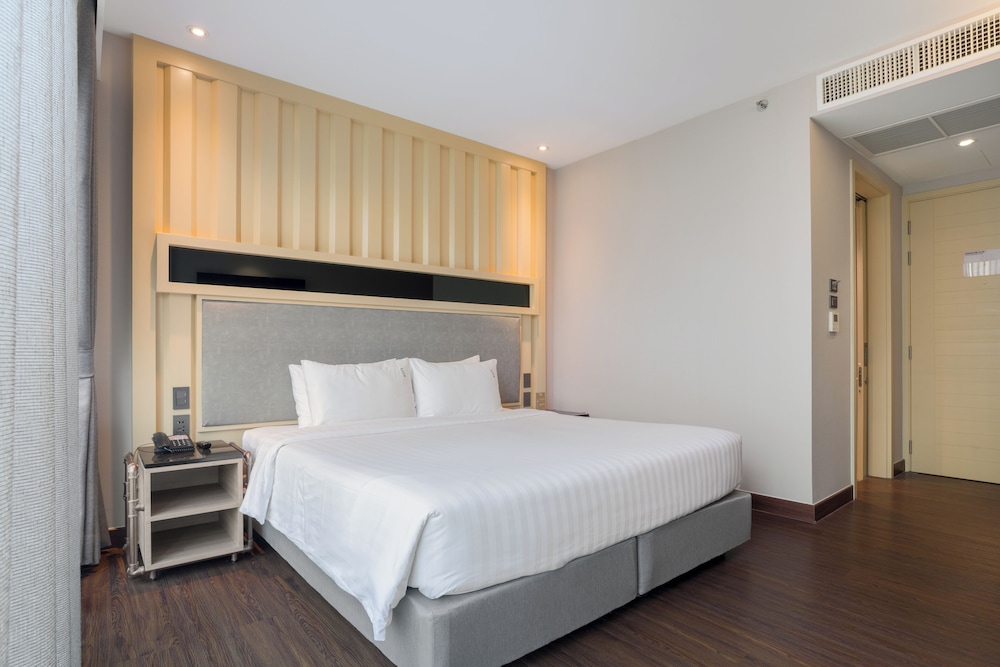 T2 The Portal Sukhumvit 19/34