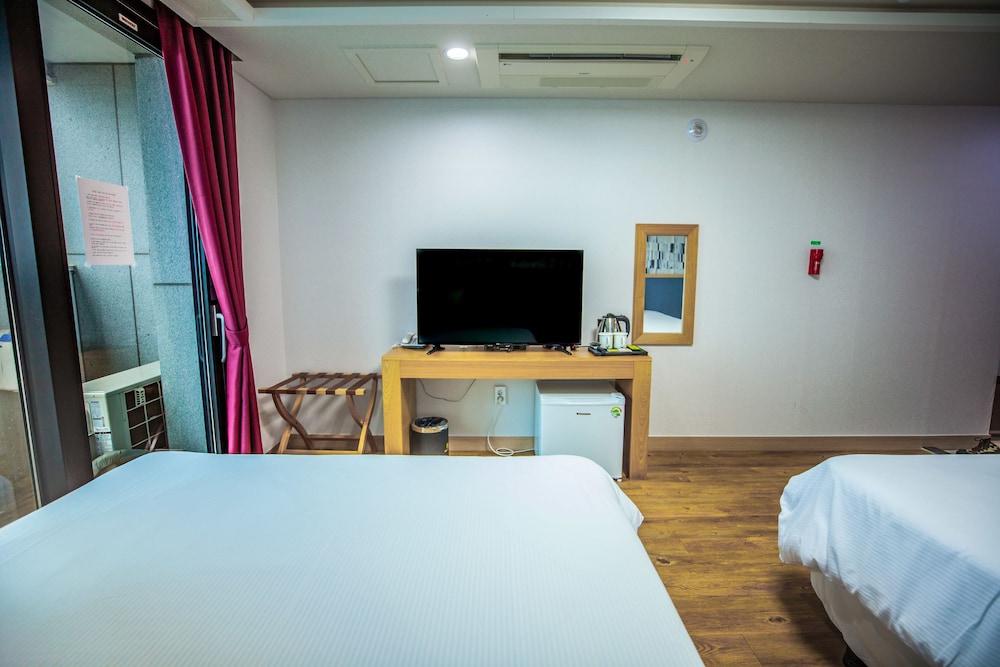 Jeju Moseulpo Hotel 15/54