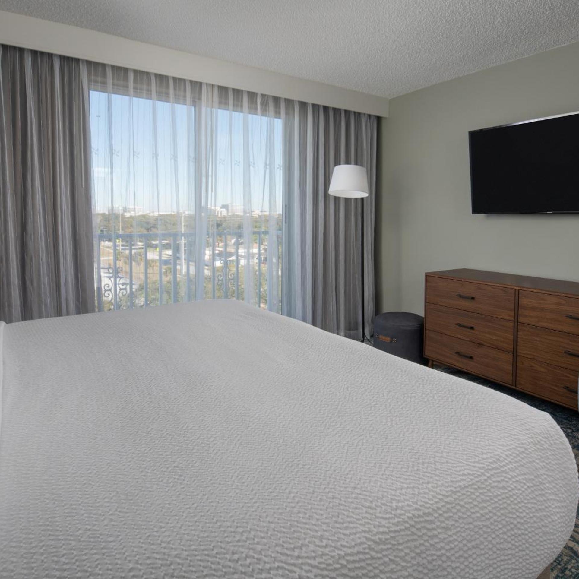 Room at Four Points by Sheraton Suites Tampa Airport Westshore, TAMPA - FL