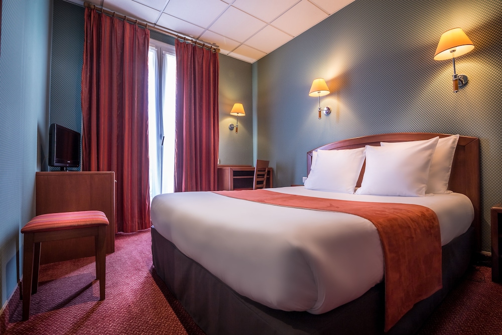 HOTEL CHARLEMAGNE 17/53