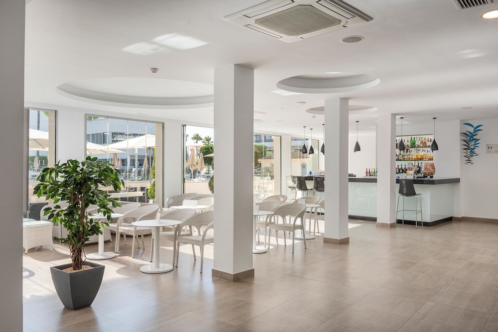Trendhotel Alcudia 51/77