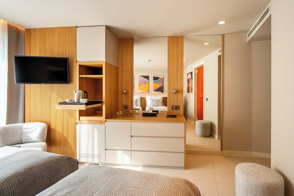 Erk Hotel 34/50