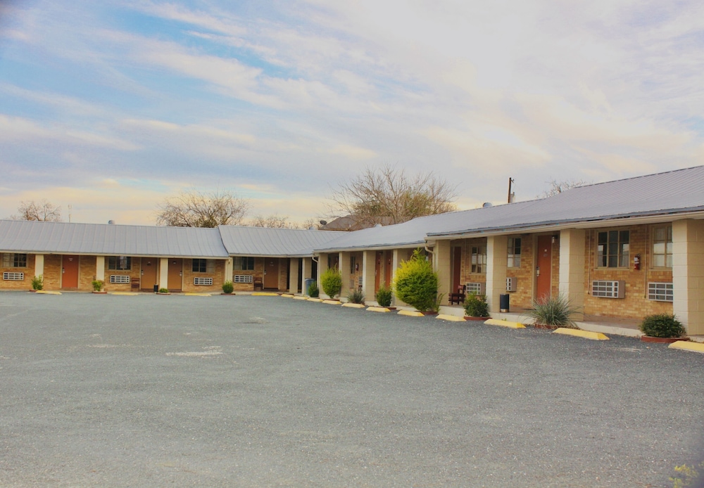 Sun Valley Motel 3/45