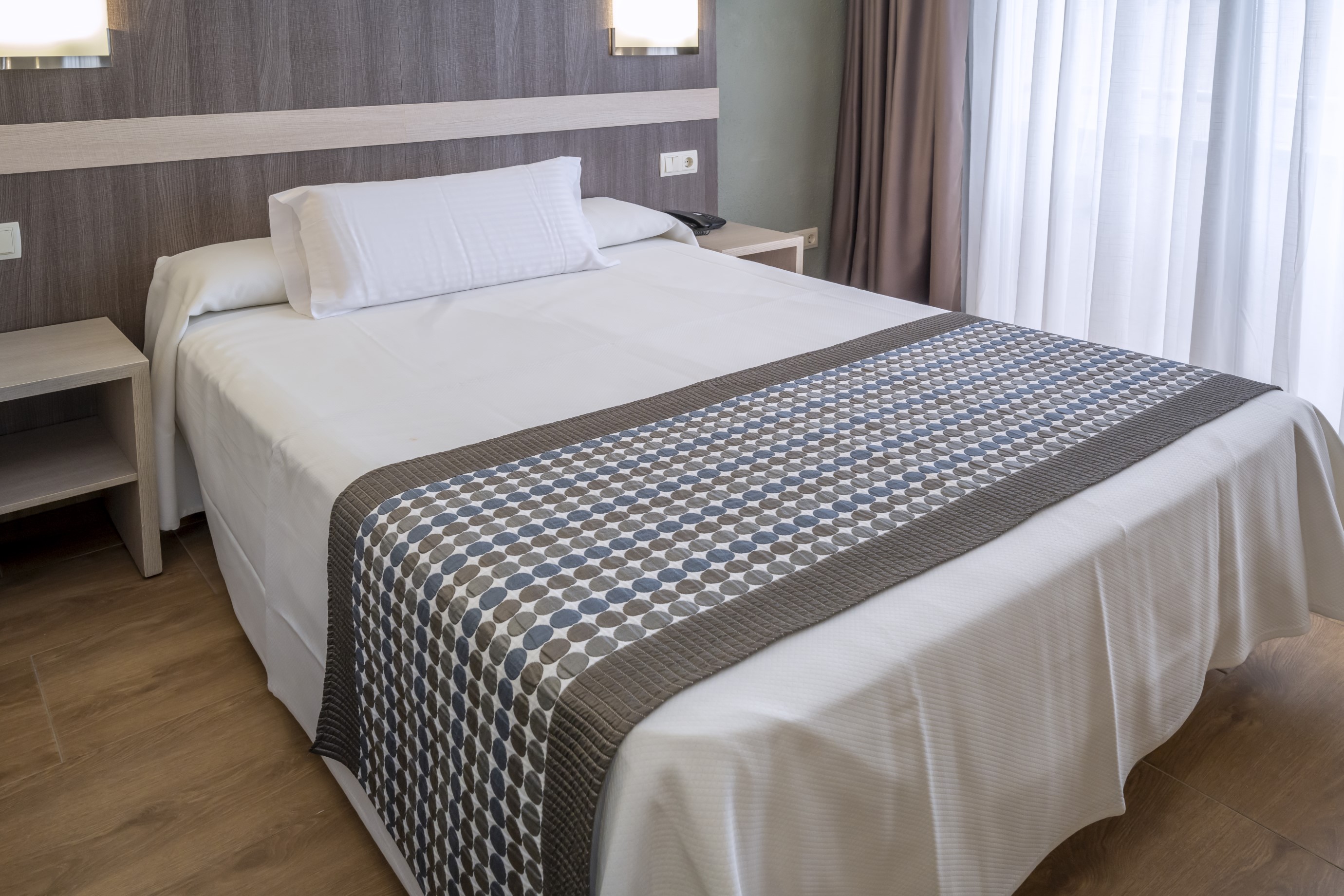 غرفة قياسية مفردة