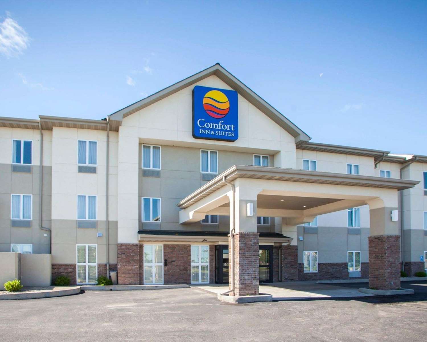 Comfort Inn and Suites Harrisonville 45/48