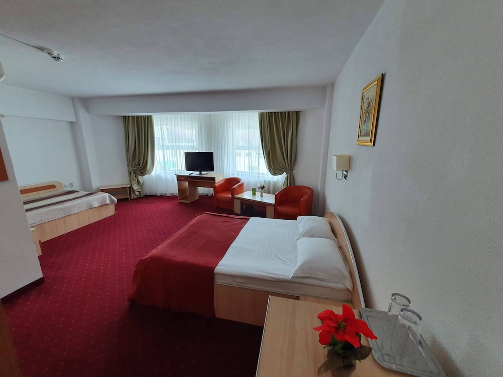 Hotel Cornul Vanatorului 20/68