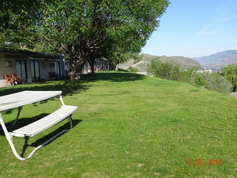 Hospitality Inn 11/55