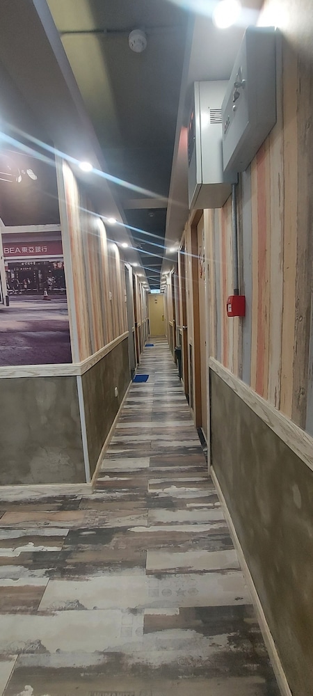 Apple Hostel 39/50